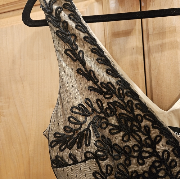 Betsy & Adam Soutache Mermaid Evening Dress Size 10 NWT 279$ A19462 - Picture 11 of 11